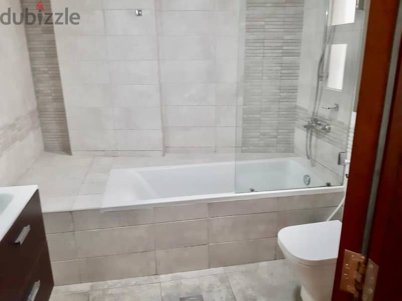 luxory flat in al quram in good location 16