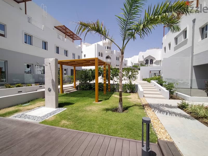 4 bedroom + maid's room villa for rent in Al Illam 4
