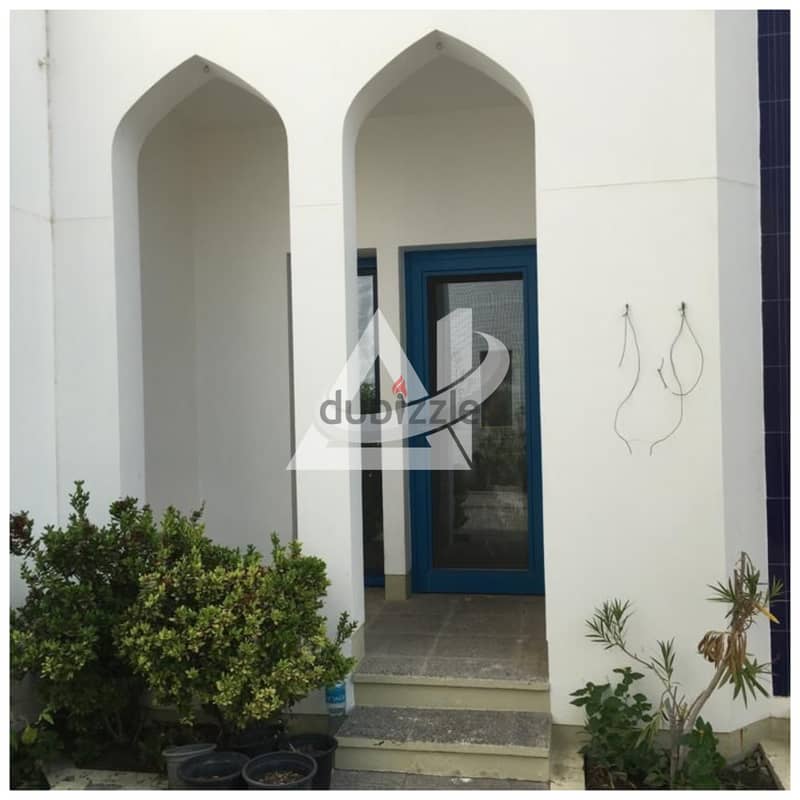 ADV**928 Beachfront 3bhk +Study villa for rent in Shatti Qurum 3