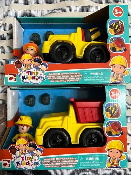 Kids toys each picture 1 rial 1