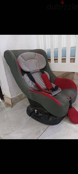 كرسي اطفال لسياره وطاولة تبديل الحفاظه Children's car seat and table 2