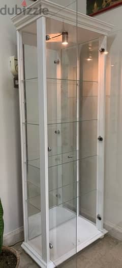 Two New Centerpiece Glass Cabinets with focus light 0