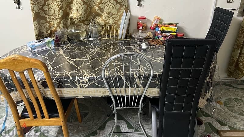 urgent sell Dining table 8 seater . aquarium is new only 2 months used 1