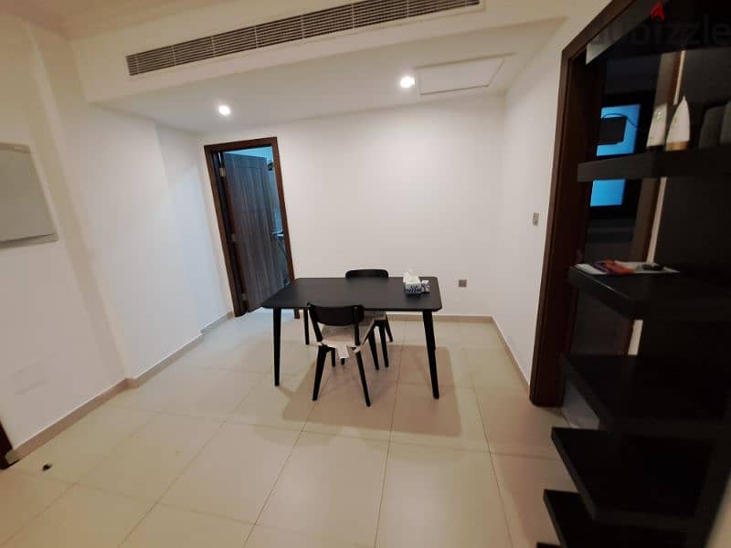 fully furnished flat in khwair with wi fi freee 7