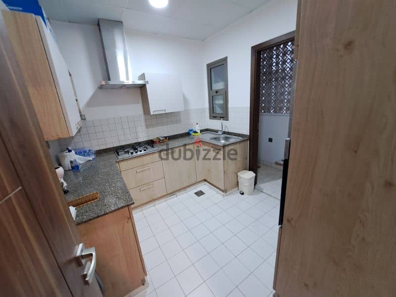 fully furnished flat in khwair with wi fi freee 13