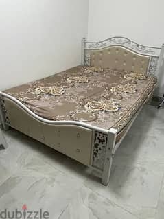 Bed King Size