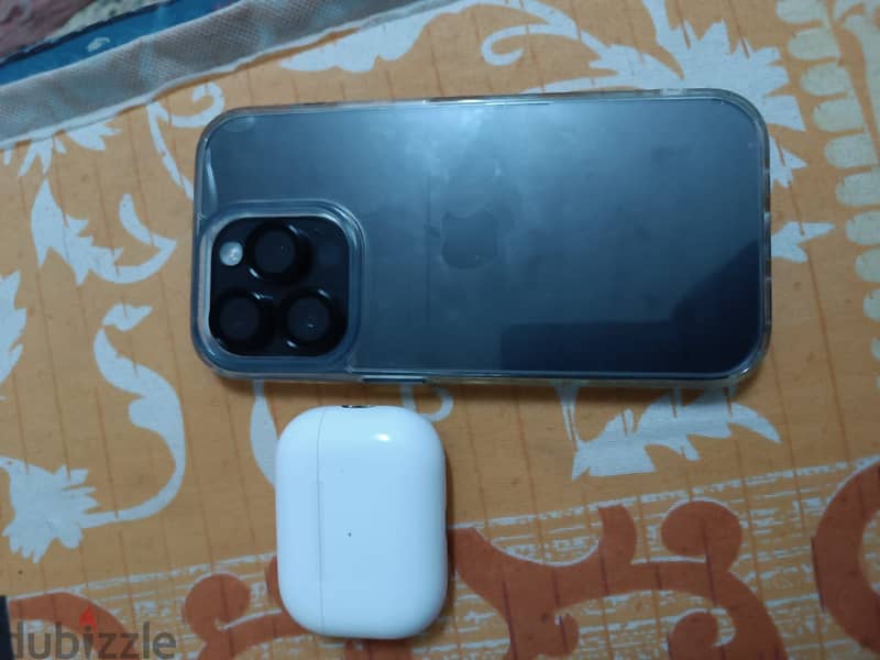 iPhone 14 Pro 256 gb and AirPod Pro 2 1