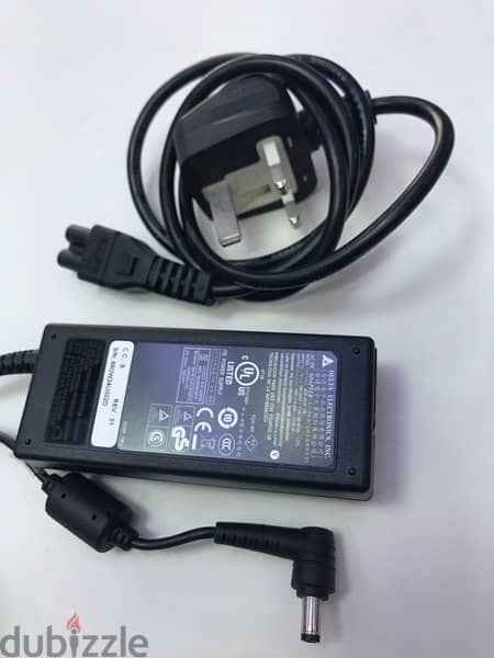 hp Lenovo dell brand laptop charger adapter orginal used 8
