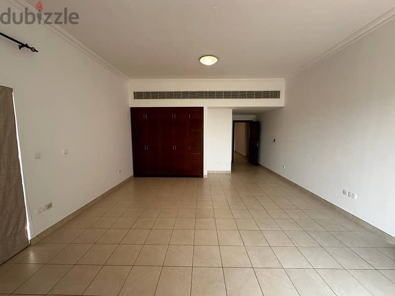 4 plus 1 Bedroom Penthouse apartment for rent in Muscat Hills 5