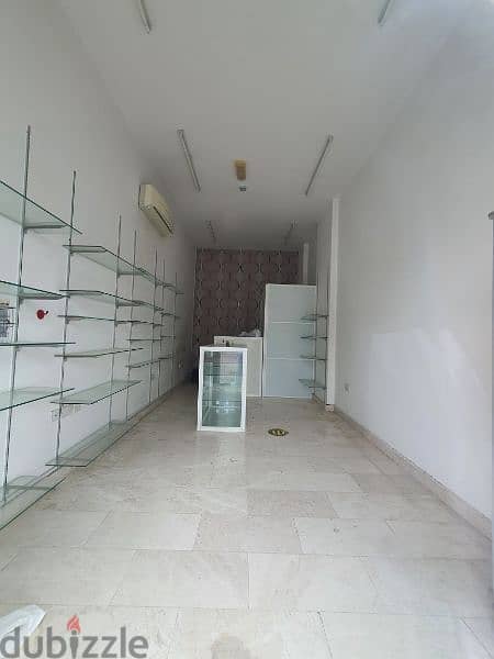 Three shop for rent in Mazan building. 3