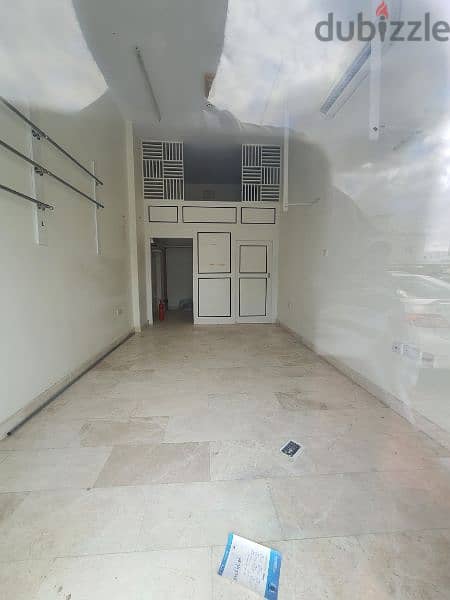 Three shop for rent in Mazan building. 4