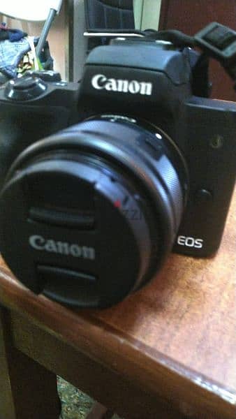 للبيع كاميرة كانون EOS M50 9