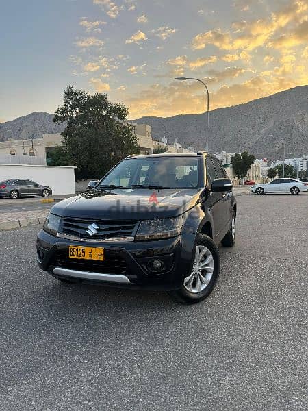 سيارة سوزوكي جراند فيتارا العائلية رقم كم سيارة عمان 9