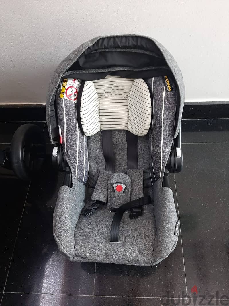 Graco stroller and car seat 1
