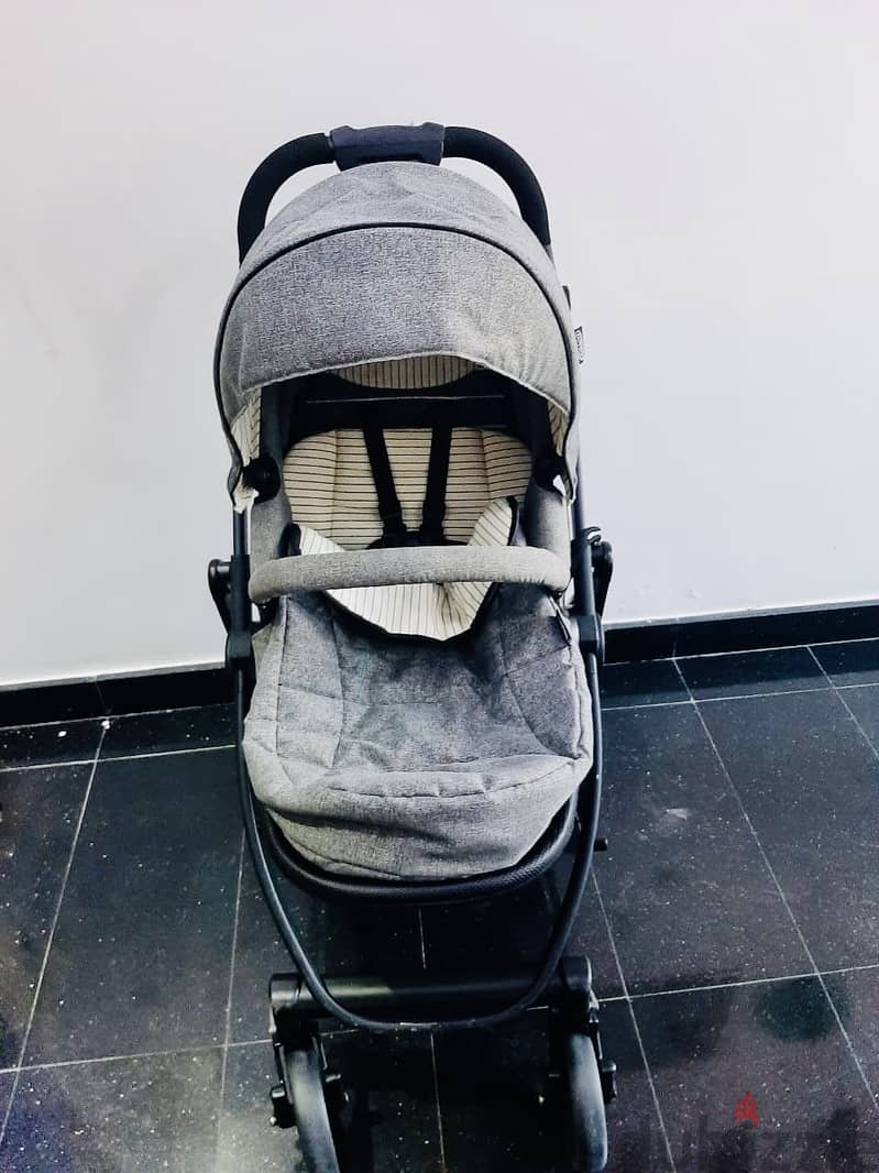 Graco stroller and car seat 3