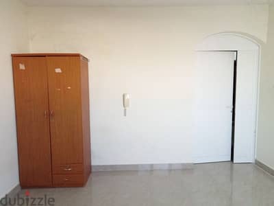 Single room available for rent Next to NMC Ghoubra hospital(men)