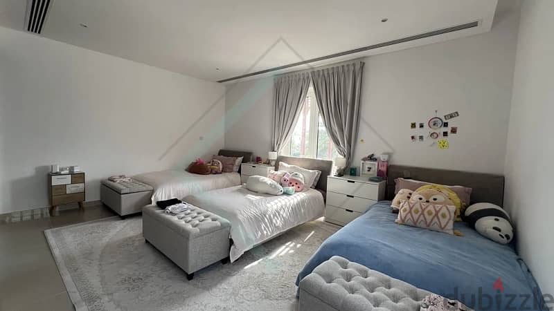 4 Bedroom Lovely Villa for Sale in Al Mouj Muscat 13