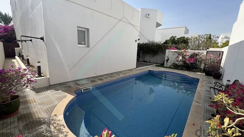4 Bedroom Lovely Villa for Sale in Al Mouj Muscat 17