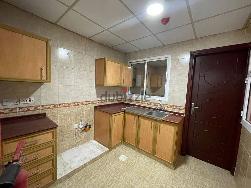 flat for rent in gubra 12