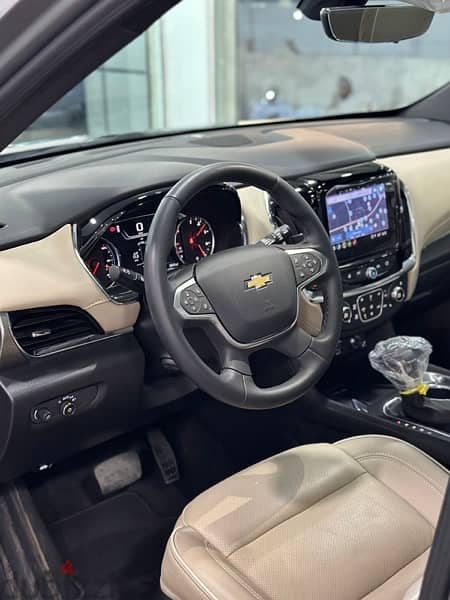 Chevrolet Traverse First Owner GCC only 5,000 KM brand new 6
