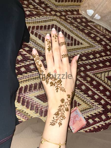 henna artist 2