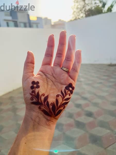 henna artist 4