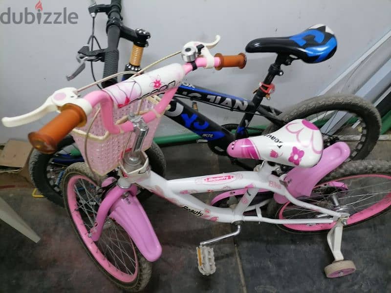 girls by cycle for sell. suitable for 8 to 10 years 1
