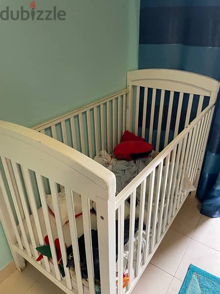 Baby Bed/Crib for Sale with Mattress (Juniors) 1