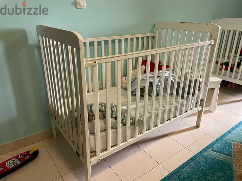 Baby Bed/Crib for Sale with Mattress (Juniors) 2