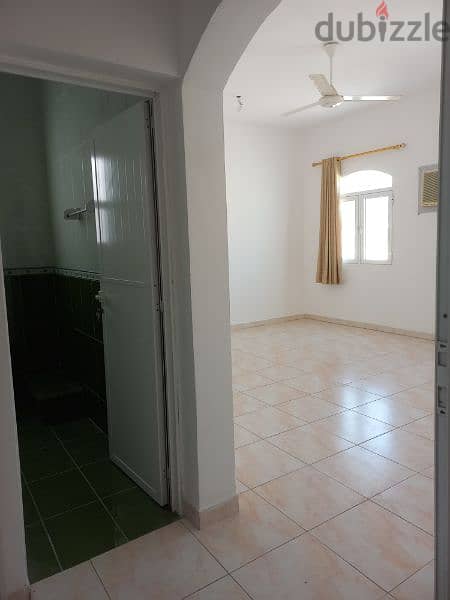 Apartment with sea view in Qantab 5
