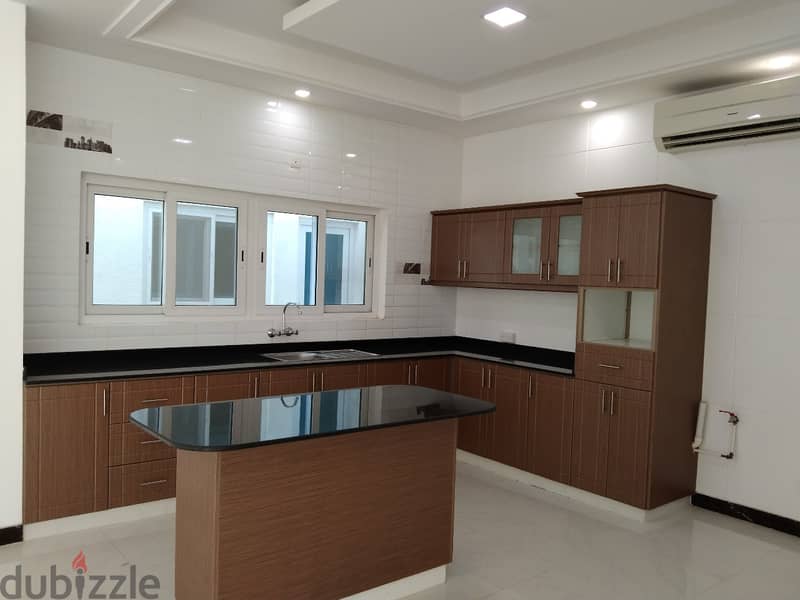 4AK5-Modern style 5bhk villa for rent in Ansab Heights. فيلا مكونة من 3