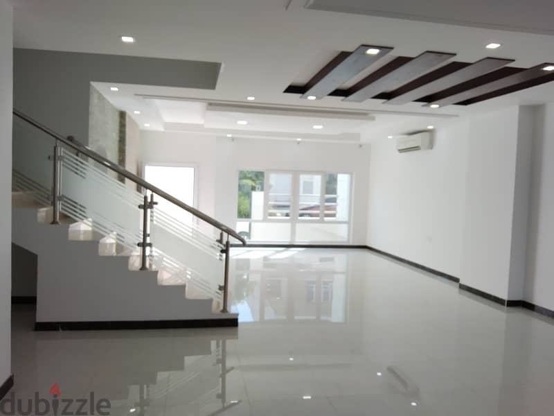 4AK5-Modern style 5bhk villa for rent in Ansab Heights. فيلا مكونة من 6