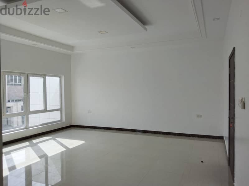 4AK5-Modern style 5bhk villa for rent in Ansab Heights. فيلا مكونة من 11