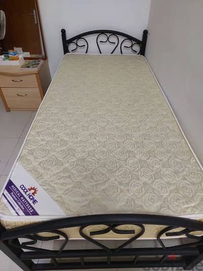 Single bed with mattress - Wrought iron frame