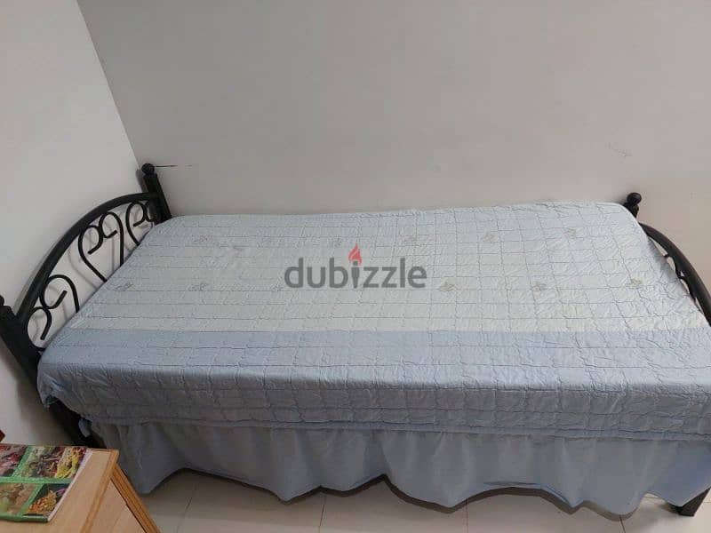 Single bed with mattress - Wrought iron frame 3