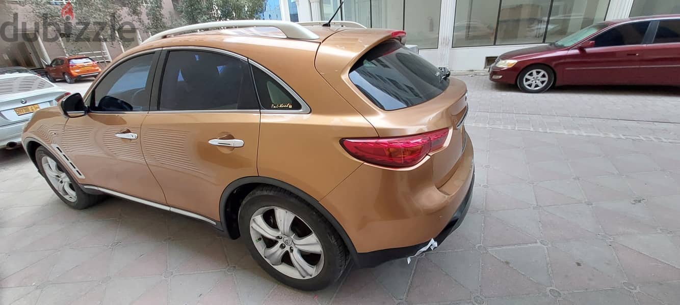 Infiniti FX35 2009 model expat driven car for sale 5