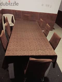 8 seater dinning table, in good condition