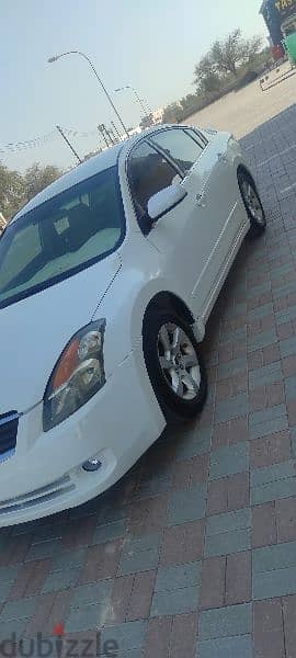 Nissan Altima 2008 1