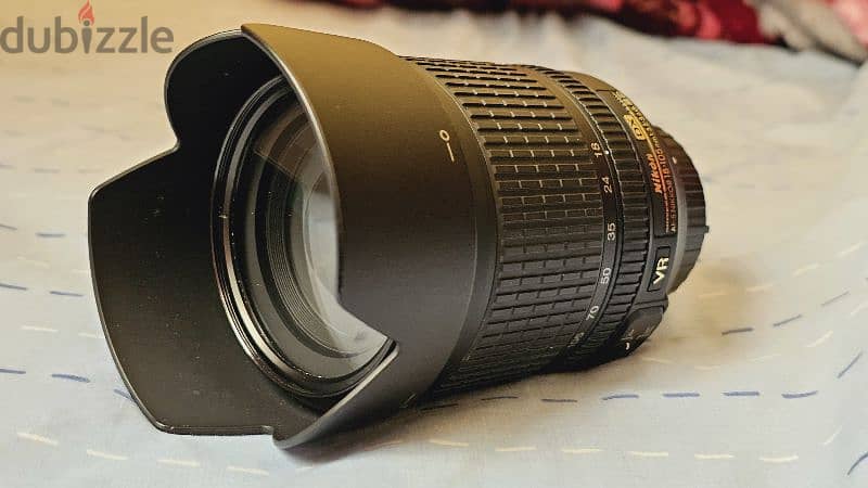 Nikon AF-S DX NIKKOR 18-105mm f/3.5-5.6G ED 4