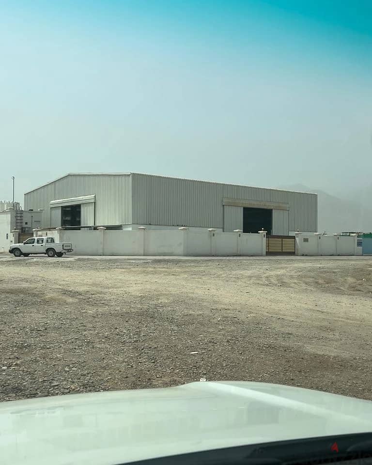 Available now Fully fitted Warehouse located in misfah, build up si 11
