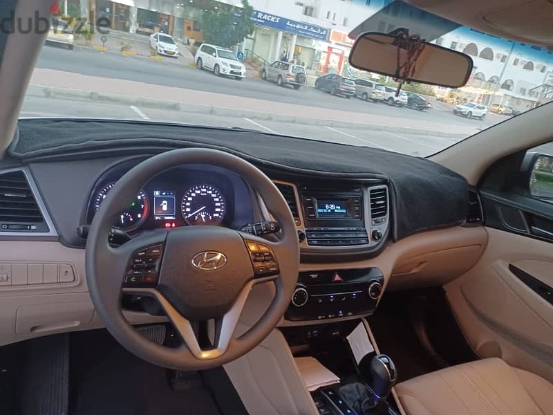 Hyundai Tucson 2017 SUV car for Sale 10
