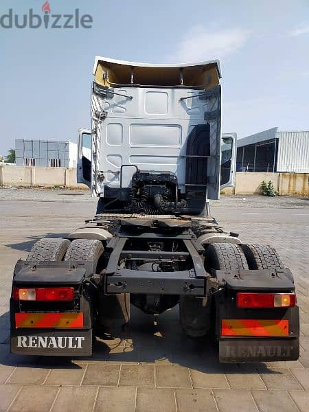 Renault 460 2013 3