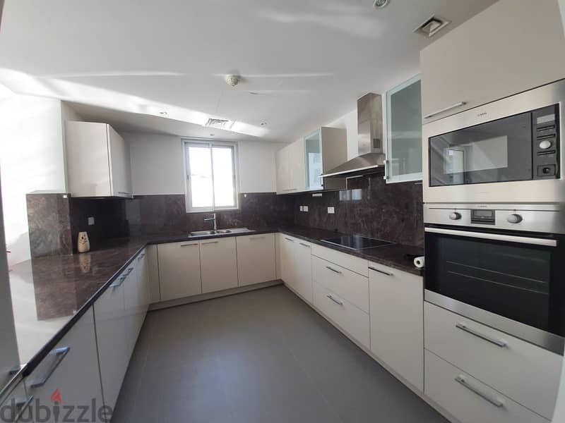 2 BR Incredible Flat for Sale Located in Al Mouj 4
