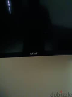 Akai TV 32 inches with Adjustable Wall Bracket for sale in Muttrah