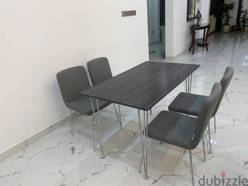 dining set 4 seaters 0