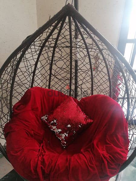 Swing Chair with Cushion, Good Condition 1