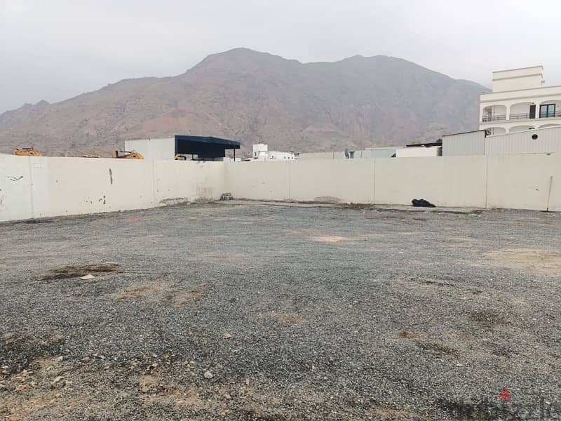 Industrial Land for rent in Almisfah with boundary wall and guard room 2