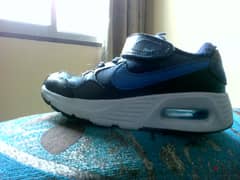 nike airmax orignal bought from america for 70 dollarselling for cheap