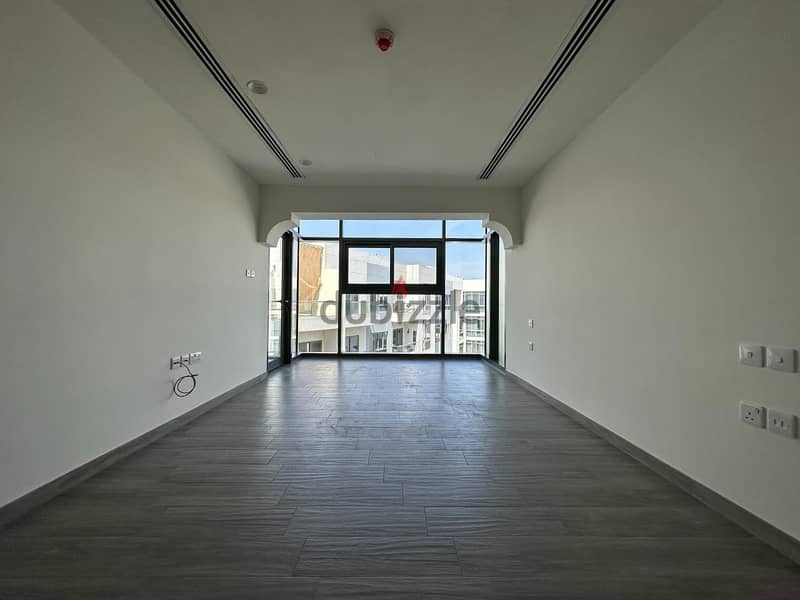 3 BR Amazing Duplex Penthouse Apartment for Rent – Muscat Hills 10