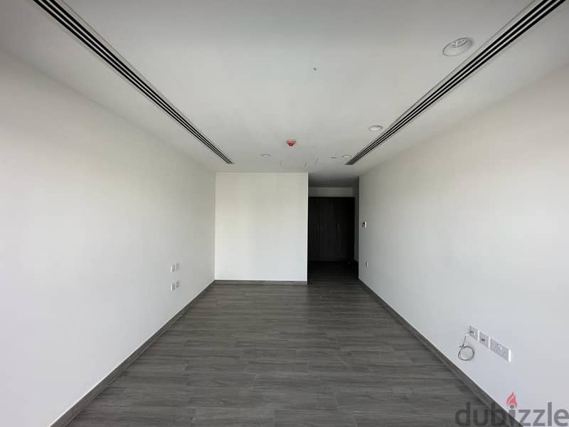 3 BR Amazing Duplex Penthouse Apartment for Rent – Muscat Hills 12